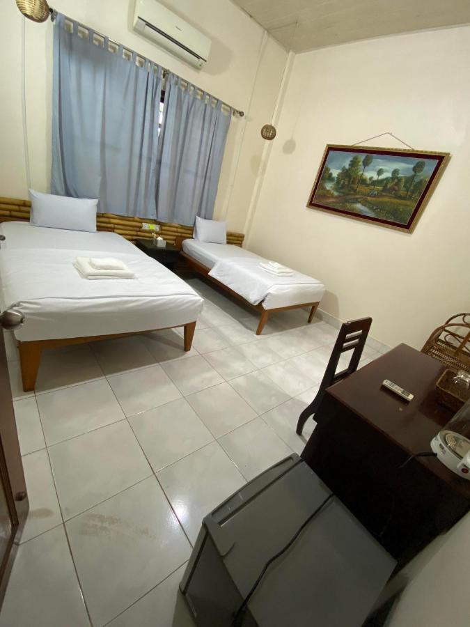 Ecran Riverfront Guesthouse Kampot Exterior photo