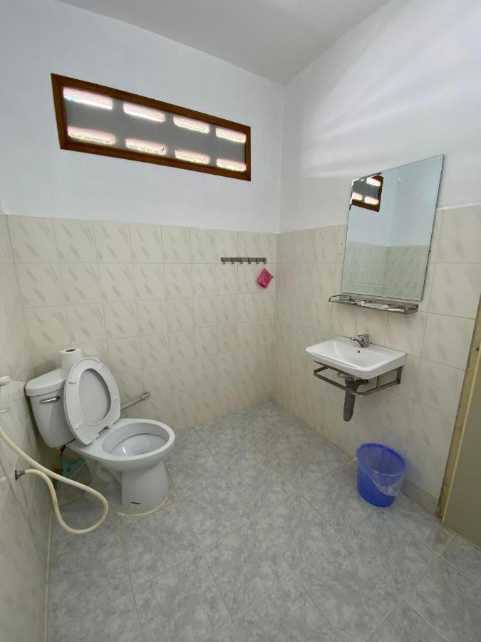 Ecran Riverfront Guesthouse Kampot Exterior photo