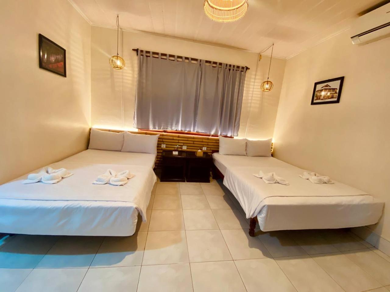 Ecran Riverfront Guesthouse Kampot Exterior photo